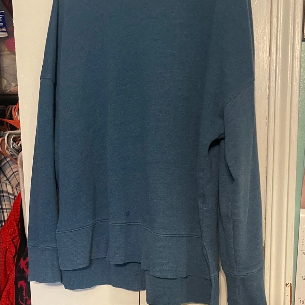 Time and Tru Blue Crew Neck Sweater - Picture 4 of 4